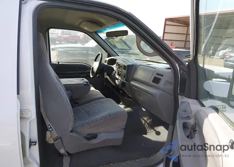 2000 Ford F-350 Lariat/Xl/Xlt z USA, uszkodzony, nr VIN 1FTSW31F6YEB59423